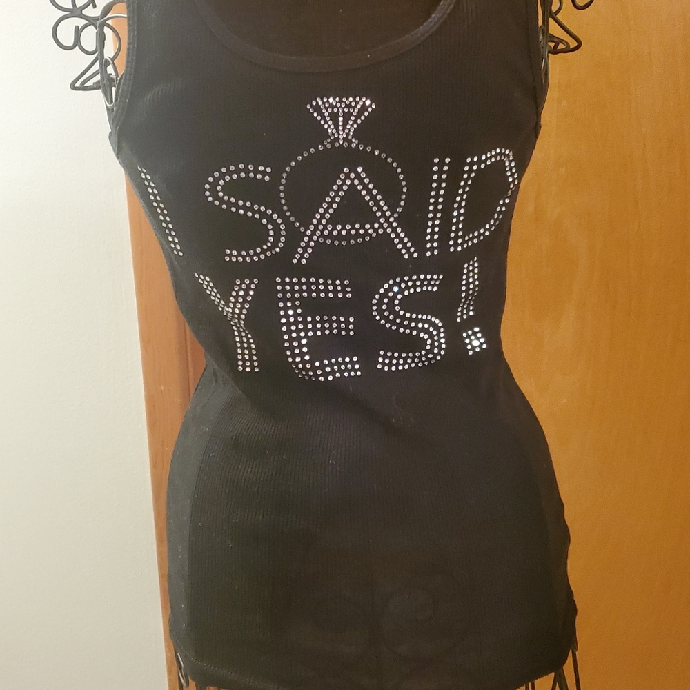 Set of 2 tanks
